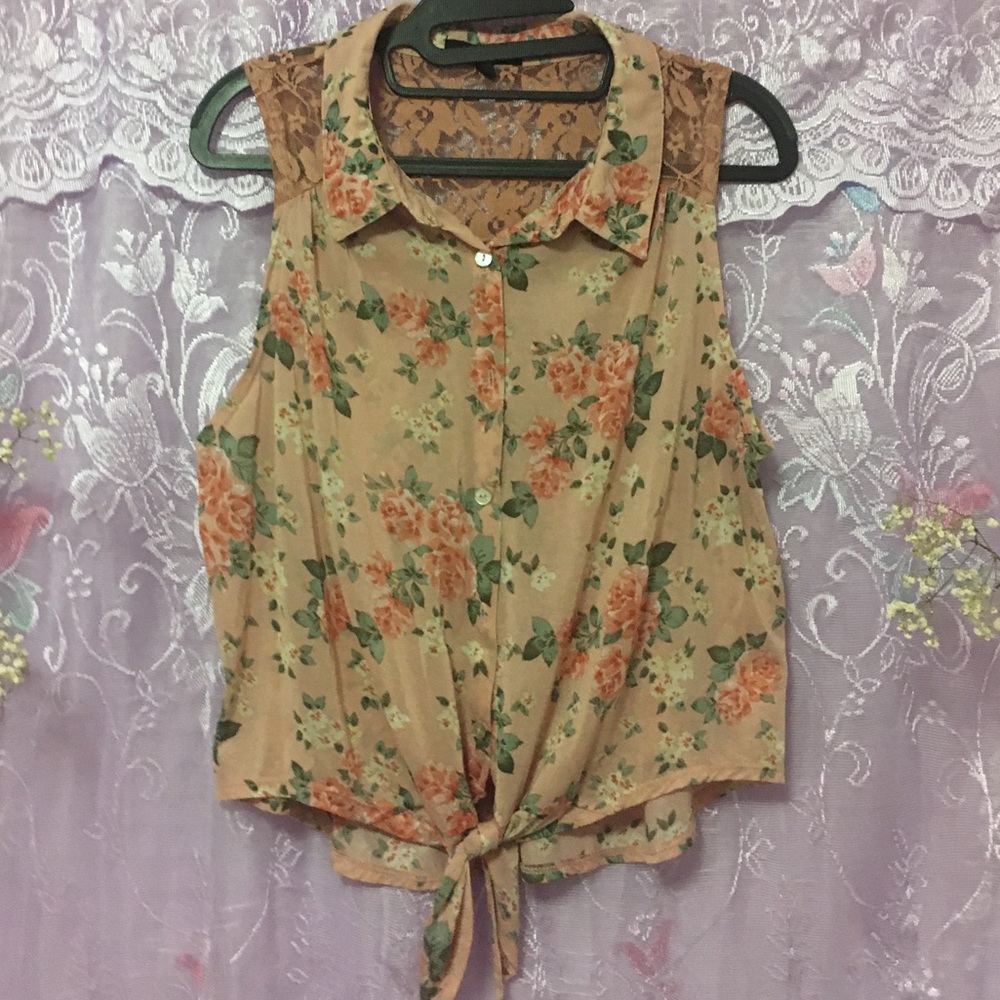 Sweet Floral Baby Pink Tied Crop